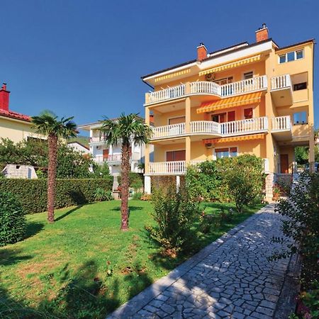 Apartments Antic Selce Esterno foto