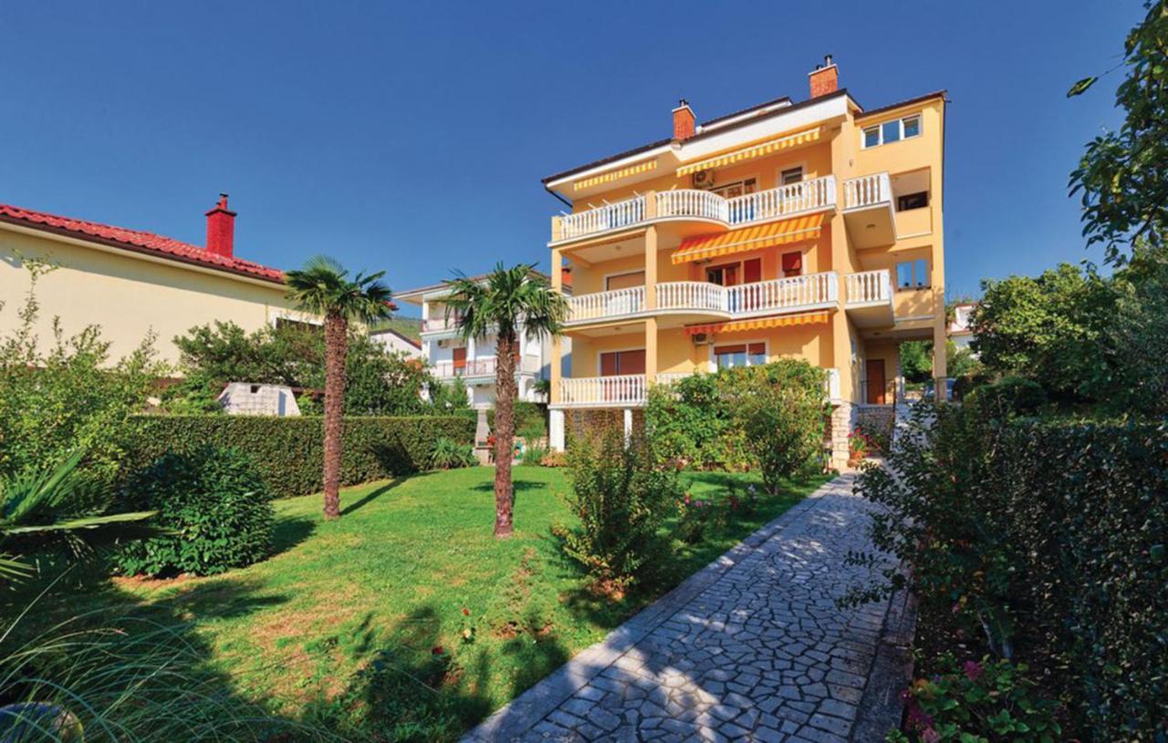 Apartments Antic Selce Esterno foto